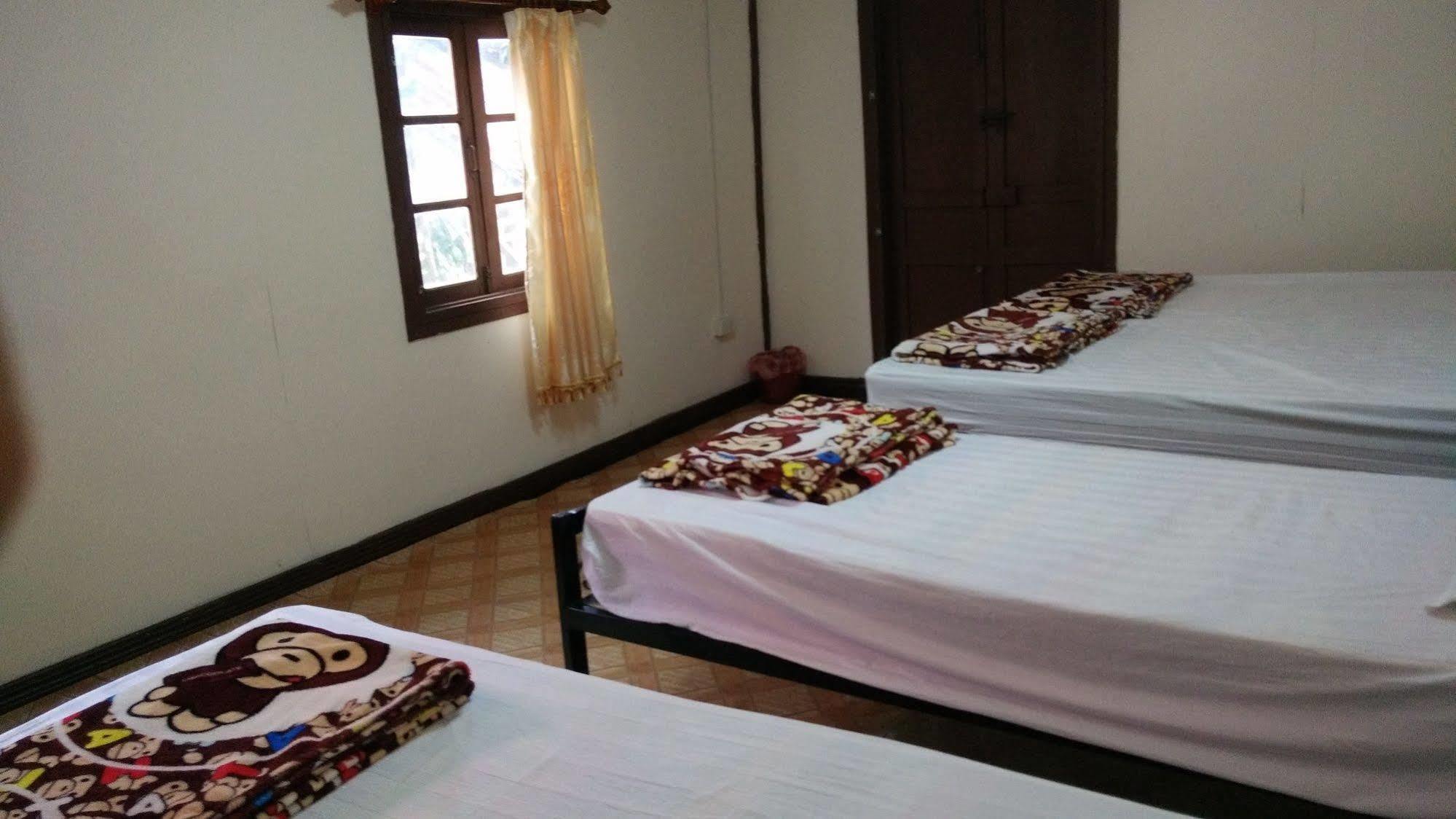 Orange Backpacker Hostel Vientiane Dış mekan fotoğraf
