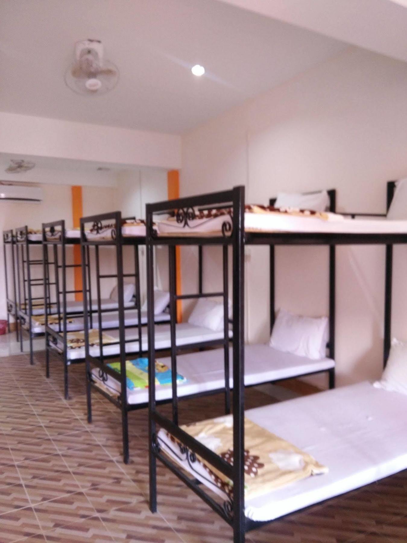 Orange Backpacker Hostel Vientiane Dış mekan fotoğraf
