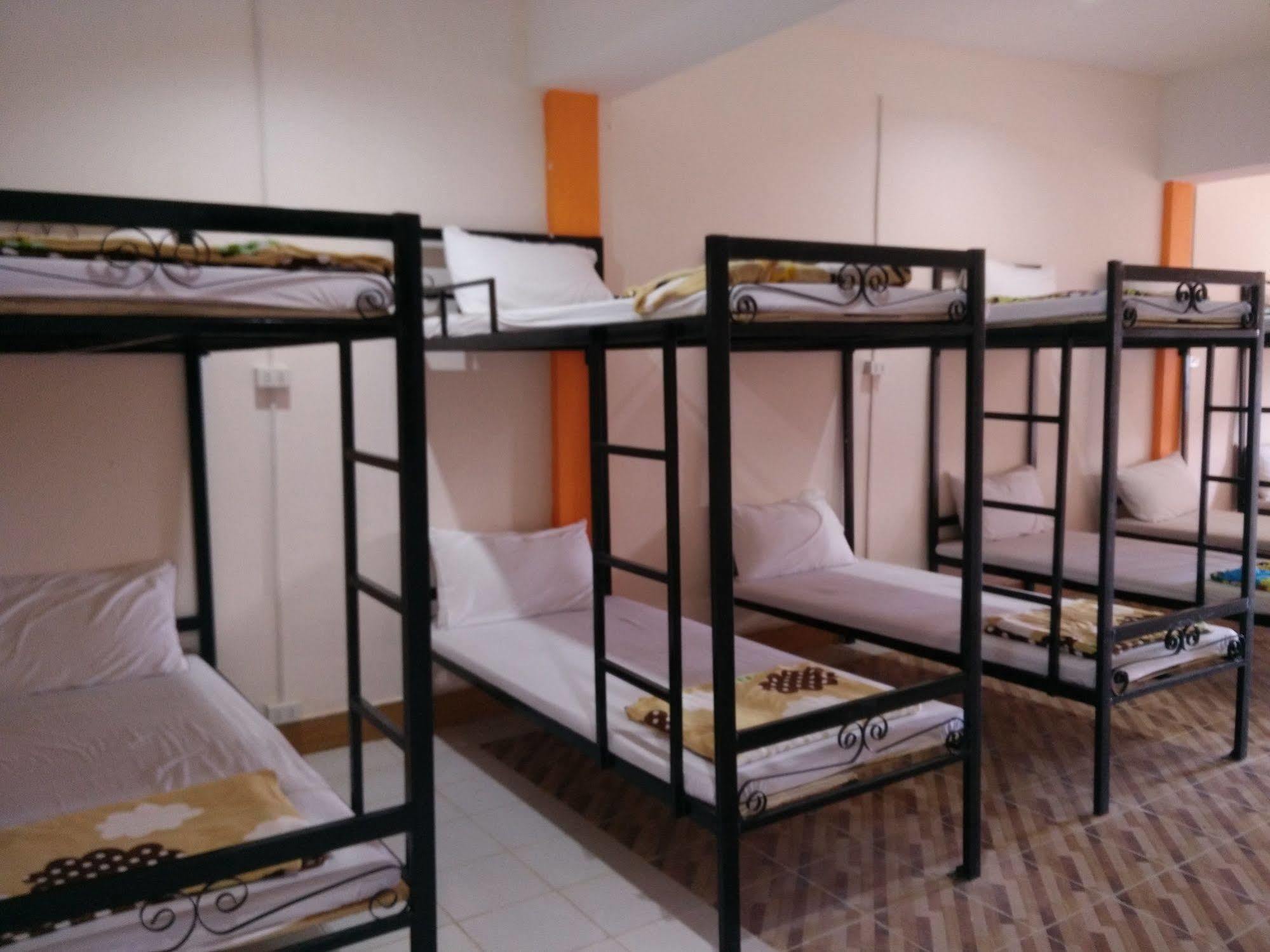 Orange Backpacker Hostel Vientiane Dış mekan fotoğraf