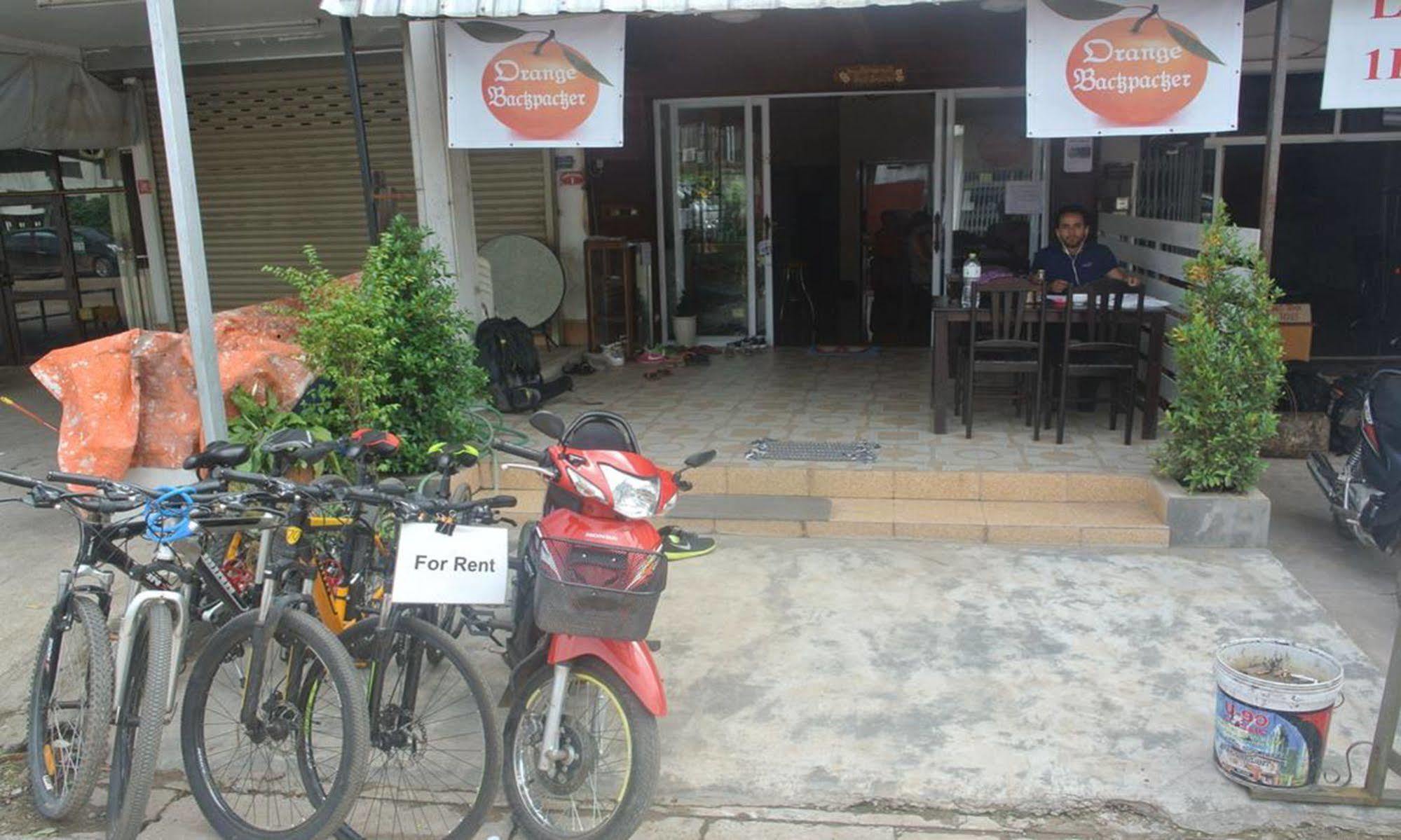Orange Backpacker Hostel Vientiane Dış mekan fotoğraf